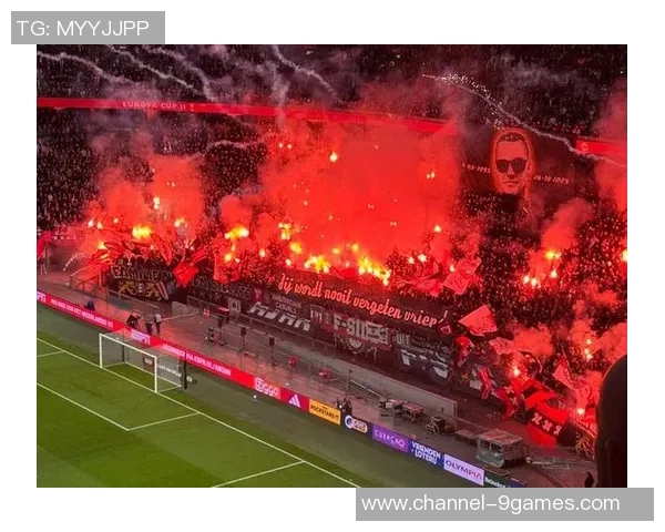 富安健洋自由身加盟阿贾克斯签约半年引发球迷热议