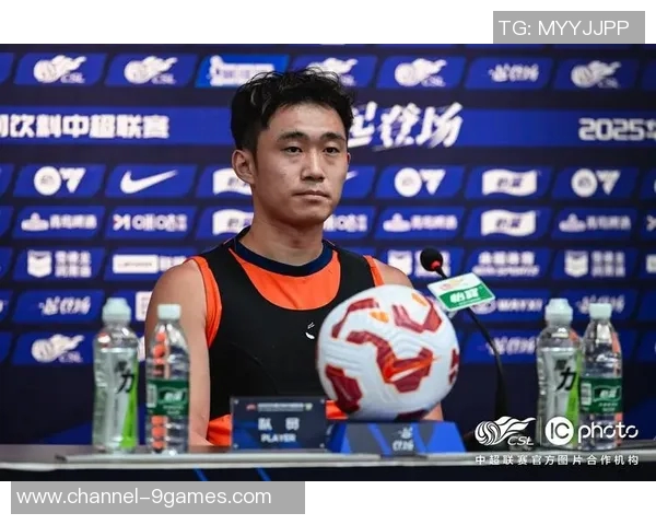 李霄鹏寄语球队专注自我展现实力期待明天比赛精彩表现